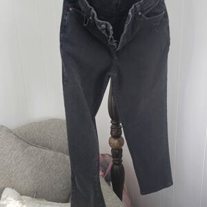 Sonoma Women's Straight Leg Jeans in Black